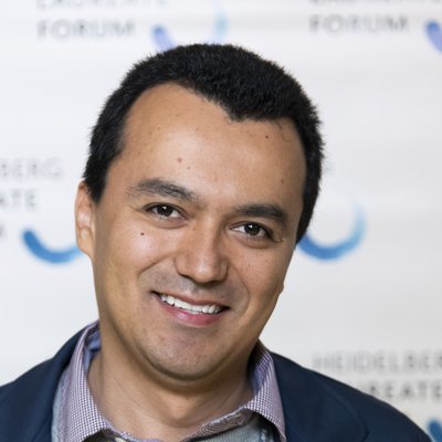 Hiram López
